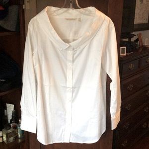 *3 for $25* New! White blouse - tunic with enlarged collar
